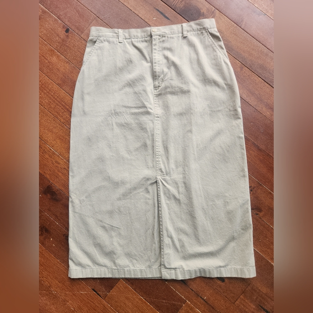 Covington Khaki Skirt size 16